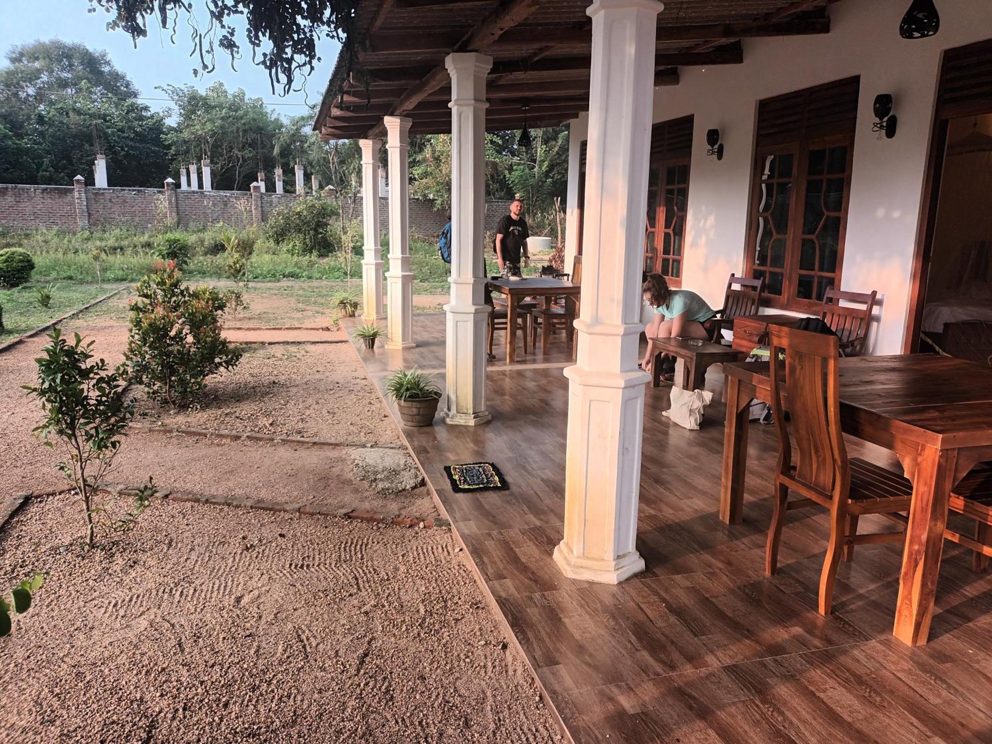 Hotel Sigiri Arana Sigiriya Exterior foto